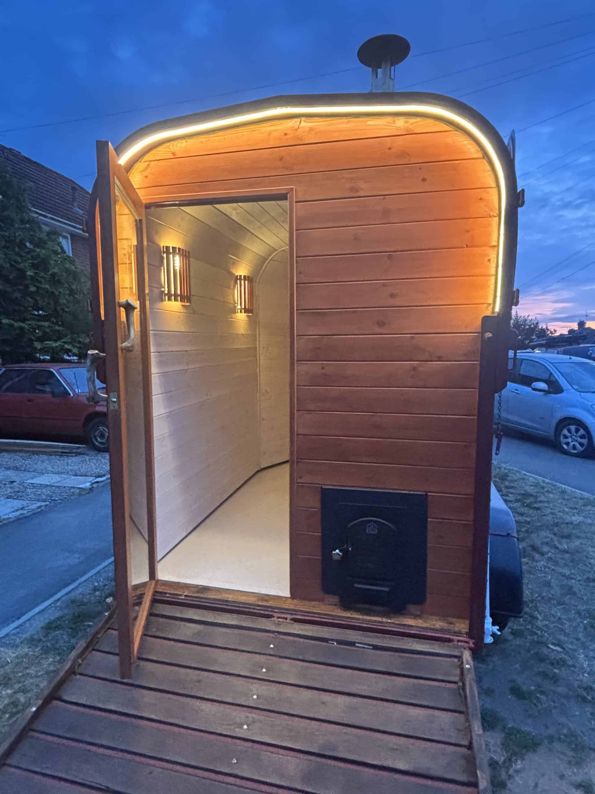 Sauna Hus wood-fired mobile sauna build